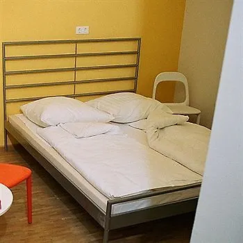 Citystay Mitte Хостел *