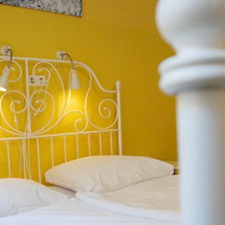 Citystay Mitte Хостел *