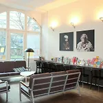 Citystay Mitte אכסניה