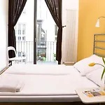 Citystay Mitte אכסניה *